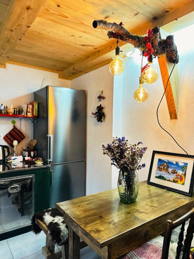 My Wooden Apartments Тирана Екстериор снимка
