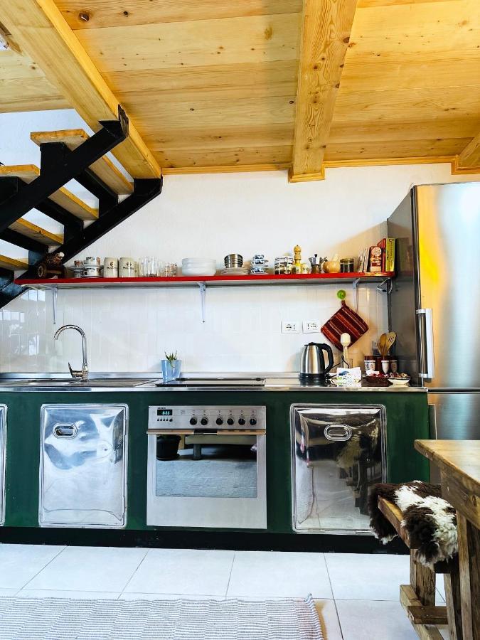 My Wooden Apartments Тирана Екстериор снимка