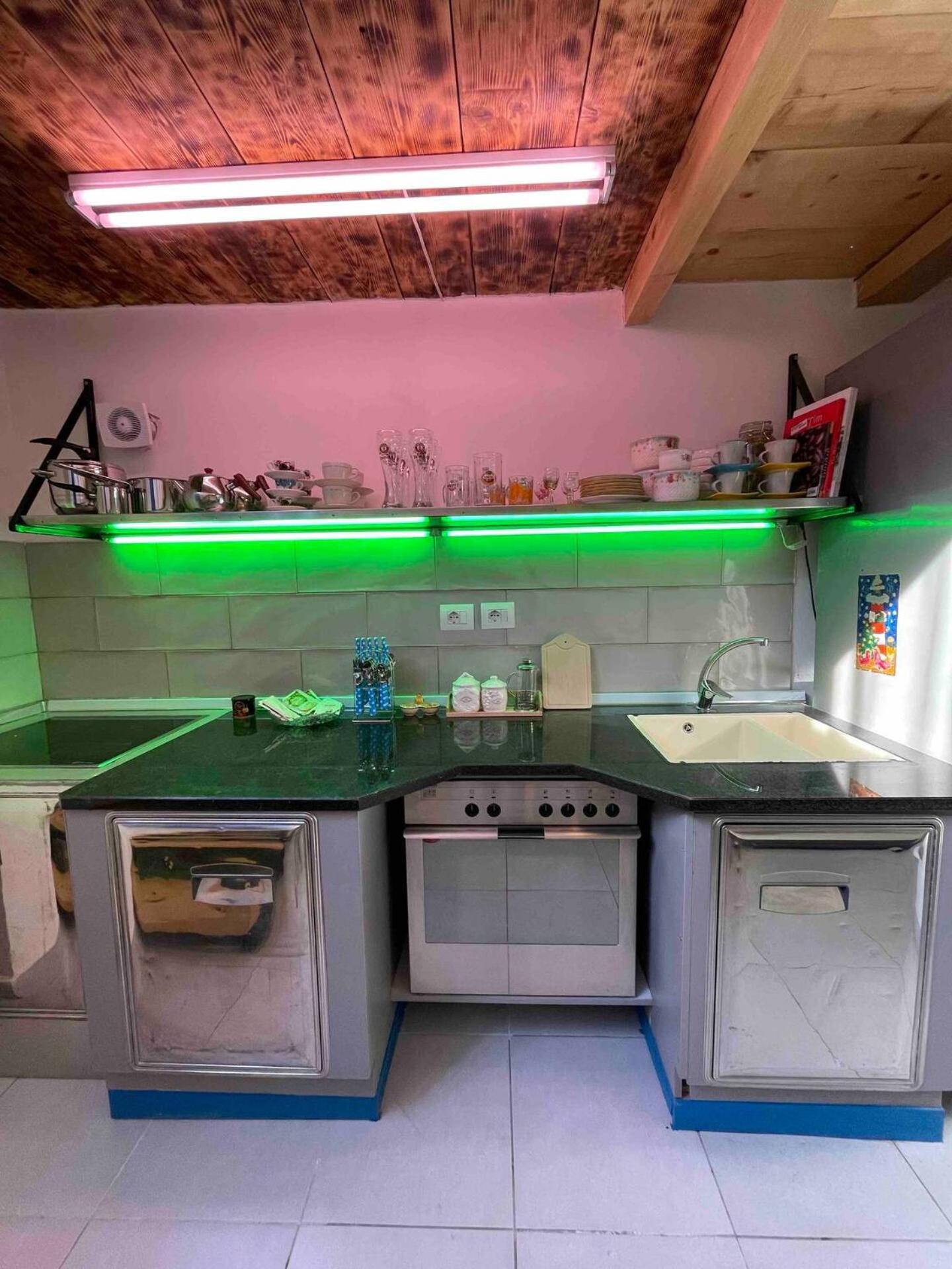 My Wooden Apartments Тирана Екстериор снимка