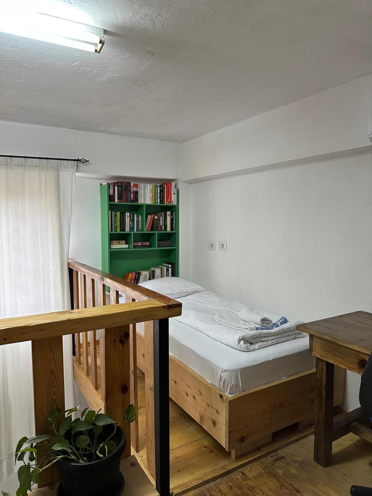 My Wooden Apartments Тирана Екстериор снимка
