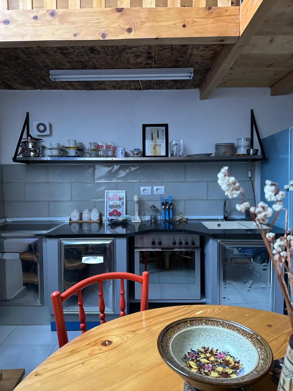 My Wooden Apartments Тирана Екстериор снимка