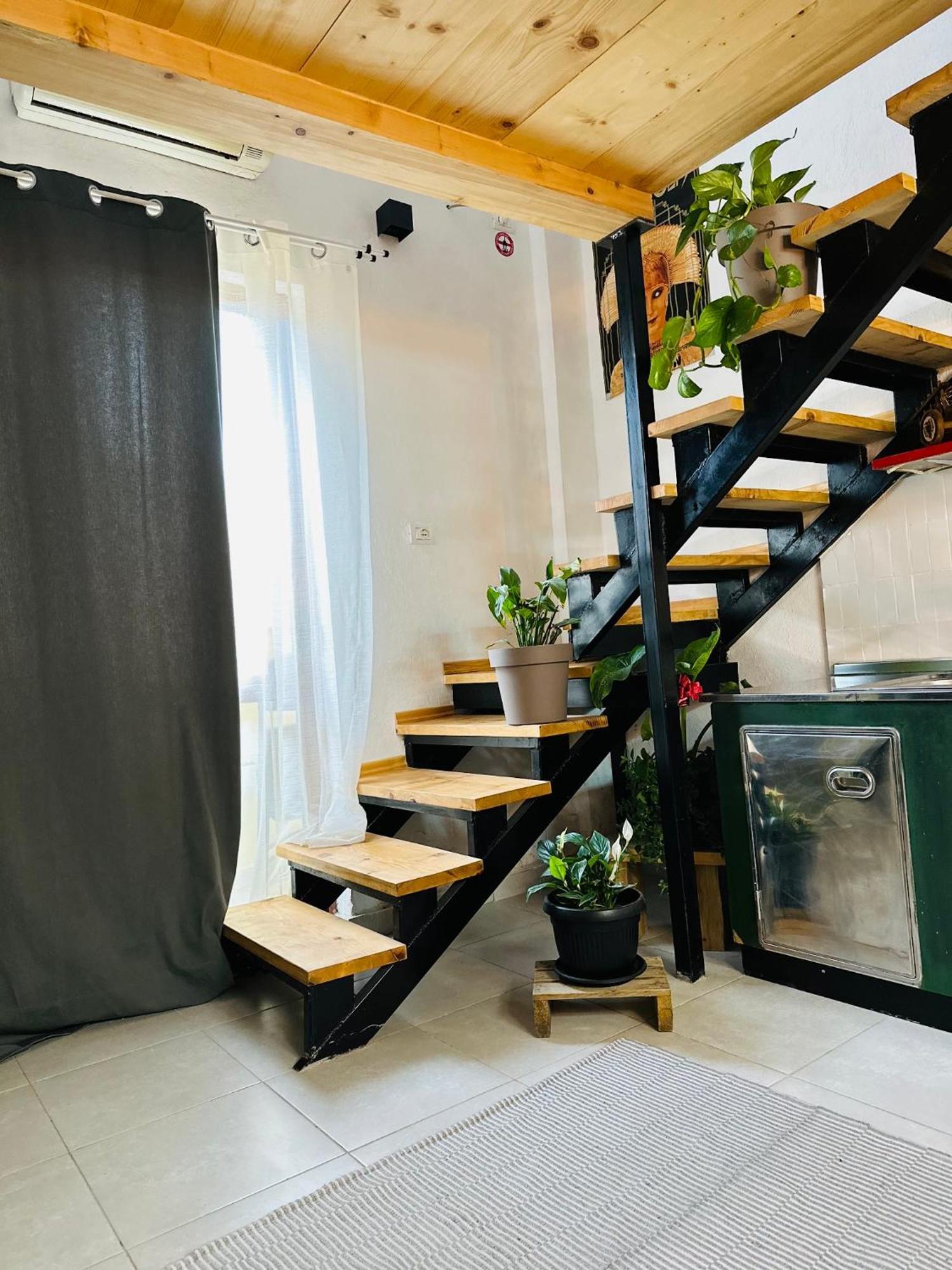 My Wooden Apartments Тирана Екстериор снимка