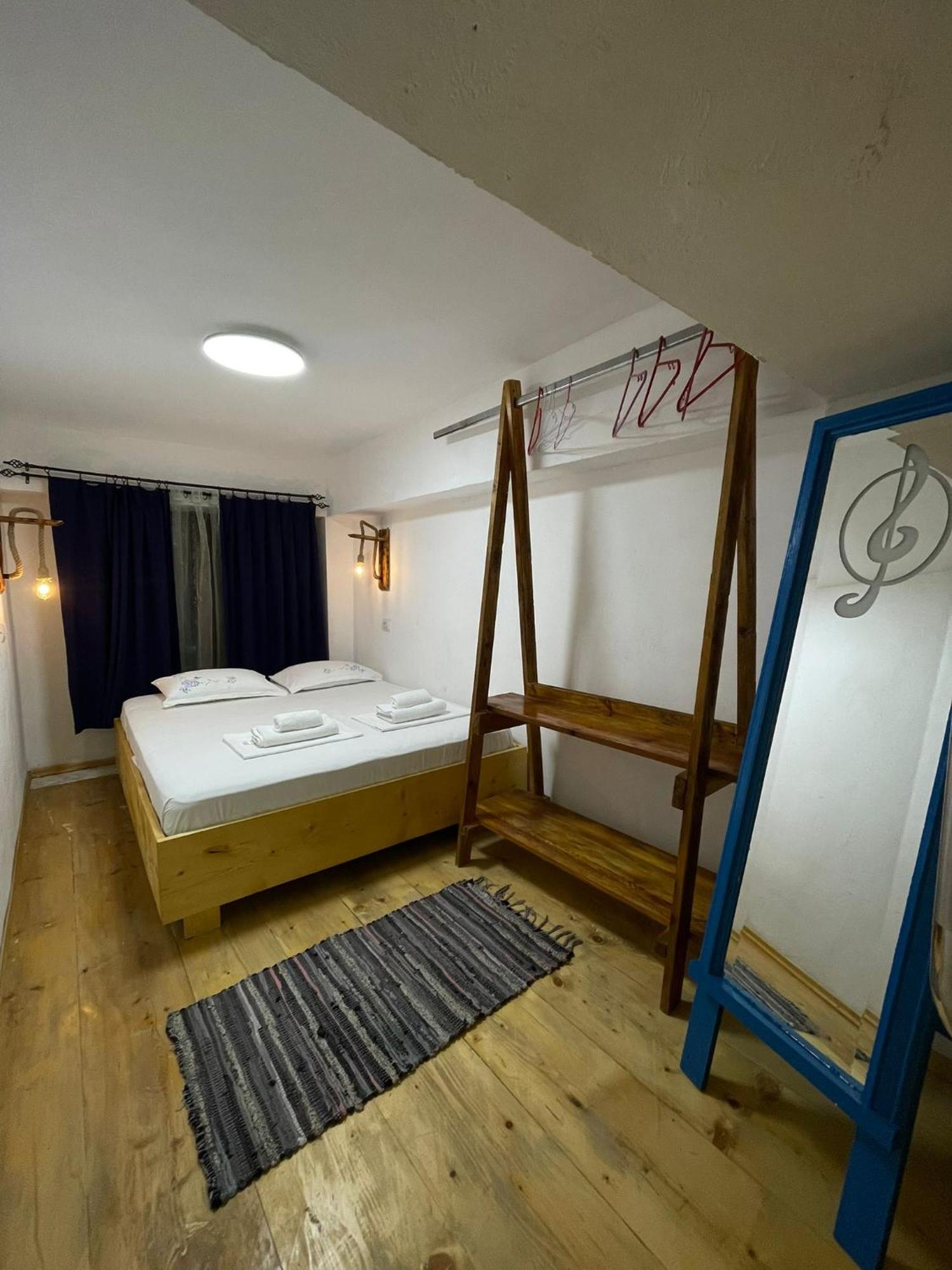 My Wooden Apartments Тирана Екстериор снимка